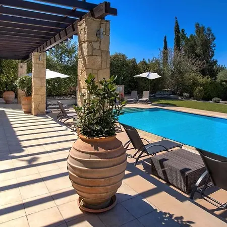 3 Bedroom Kedros With Private Pool And Hot Tub, Aphrodite Hills *