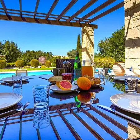 3 Bedroom Kedros With Private Pool And Hot Tub, Aphrodite Hills *