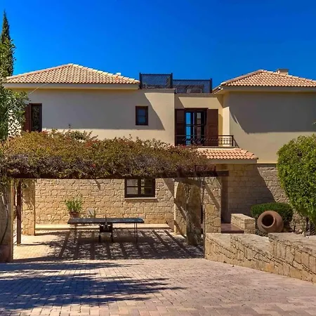 3 Bedroom Kedros With Private Pool And Hot Tub, Aphrodite Hills *