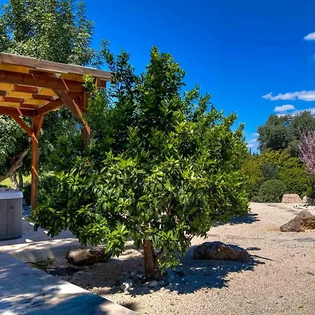 3 Bedroom Kedros With Private Pool And Hot Tub, Aphrodite Hills 库克里亚