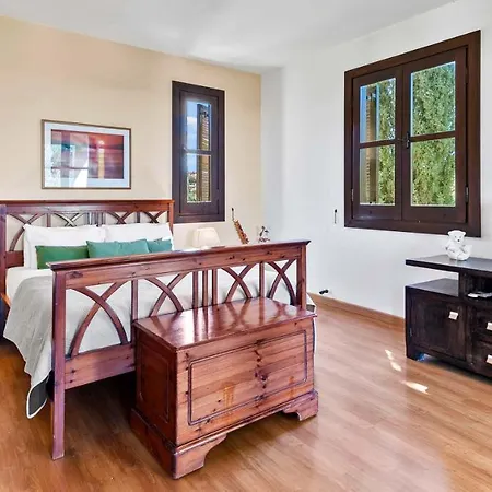 3 Bedroom Kedros With Private Pool And Hot Tub, Aphrodite Hills Villa