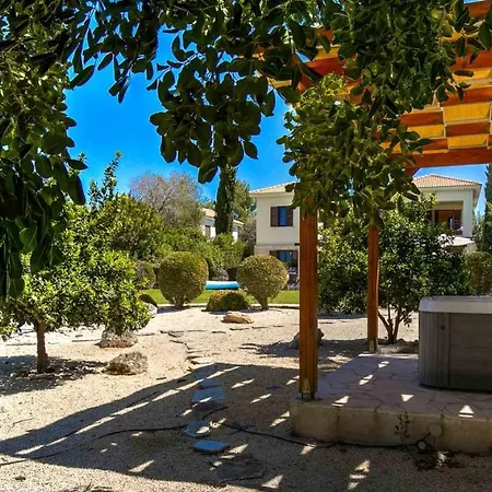 3 Bedroom Kedros With Private Pool And Hot Tub, Aphrodite Hills Villa *