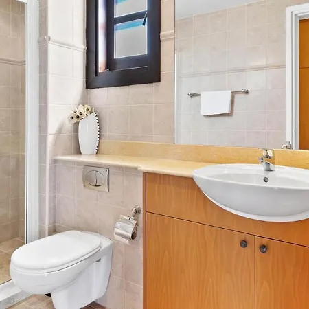 Villa 3 Bedroom Kedros With Private Pool And Hot Tub, Aphrodite Hills Kouklia