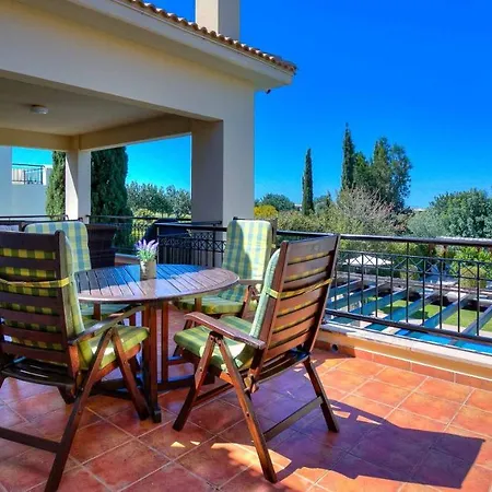 3 Bedroom Kedros With Private Pool And Hot Tub, Aphrodite Hills Villa Kouklia