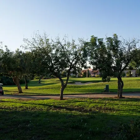 3 Bedroom Kedros With Private Pool And Hot Tub, Aphrodite Hills Vilă